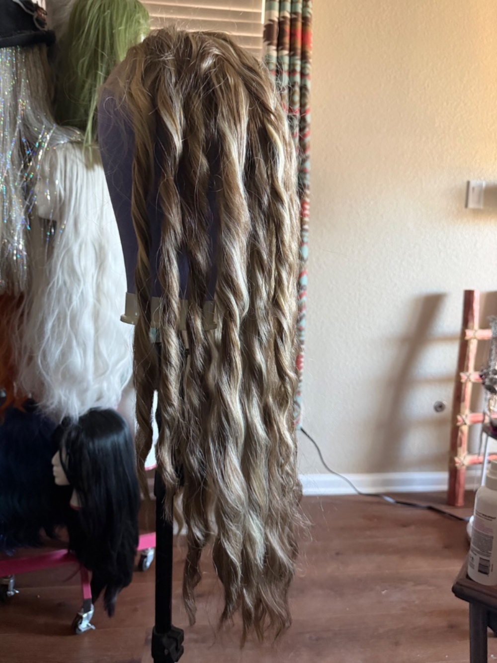 Long Curly Lace Wig Blonde Gold Pickford - Picture 4 of 6